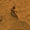 На фотографії поверхні Марса знайдена людиноподібна фігура. Пам`ятник Льоні Космосу?