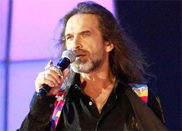 Павло Смєян став популярним виконавцем на початку 80-х років минулого століття