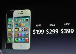 iPhone 4s надійшов у продаж. В Україні - ціни вищі в кілька разів...