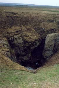 Вхід до печери Вертеба