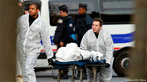 Число загиблих внаслідок терактів у Парижі сягнуло 128 осіб