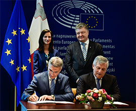 Президент Порошенко взяв участь у підписанні безвізу