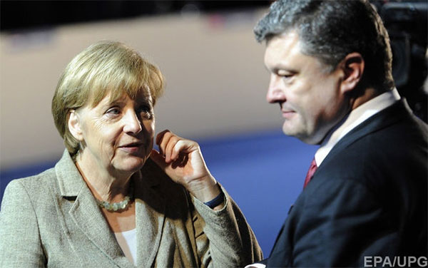 Меркель спілкувалася з Порошенком по телефону