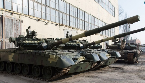 Підрозділи 1-го і 2-го АК 8-ї армії РФ вивели майже 200 танків за межі територій зберігання