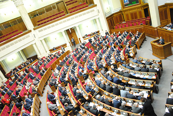 Нардепи ухвалили закон про режим воєнного стану у 10 областях
