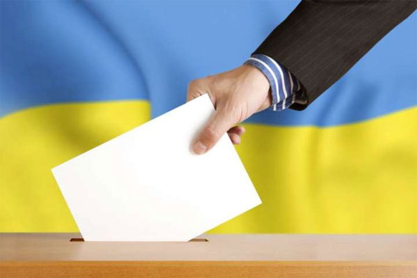 Спостерігачі ENEMO: перший тур виборів в Україні відповідав міжнародним стандартам