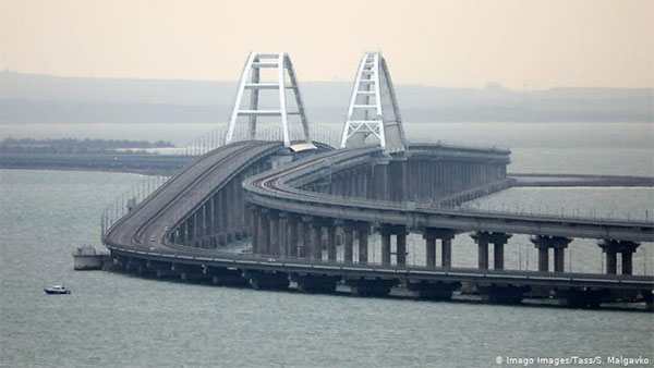 ЄС: Відкриття залізниці на Кримському мосту порушує суверенітет України