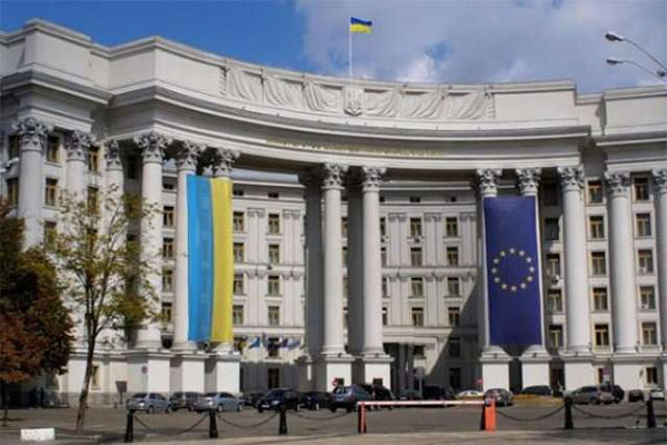 Україна не збирається призначати посла в Росії 