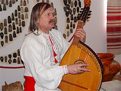 Лауреат Шевченківської премії 2006 року кобзар Василь Нечепа