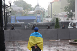 Влада буде застосовувати жорсткі заходи проти мітингувальників