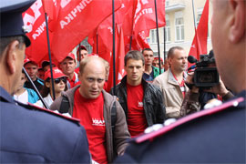 Нардеп-ударівець судитиметься з КМДА і МВС через зачистку Майдану