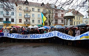 Табачник погрожує студентам позбавленням стипендій за Євромайдан