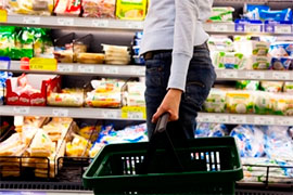 У Росії через кризу і продуктове ембарго продовольство змінює смак і вагу