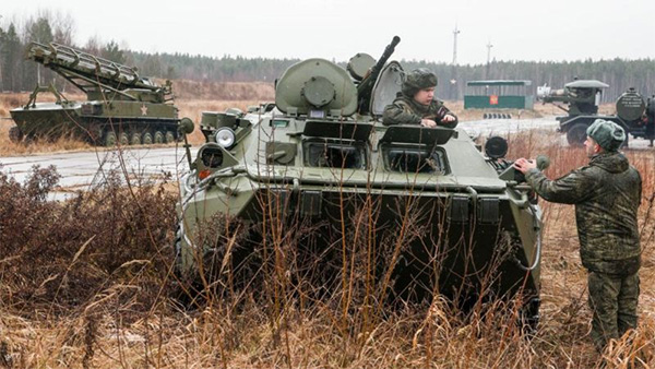 Чи буде вторгнення? Експерти сперечаються про російські війська на кордоні України
